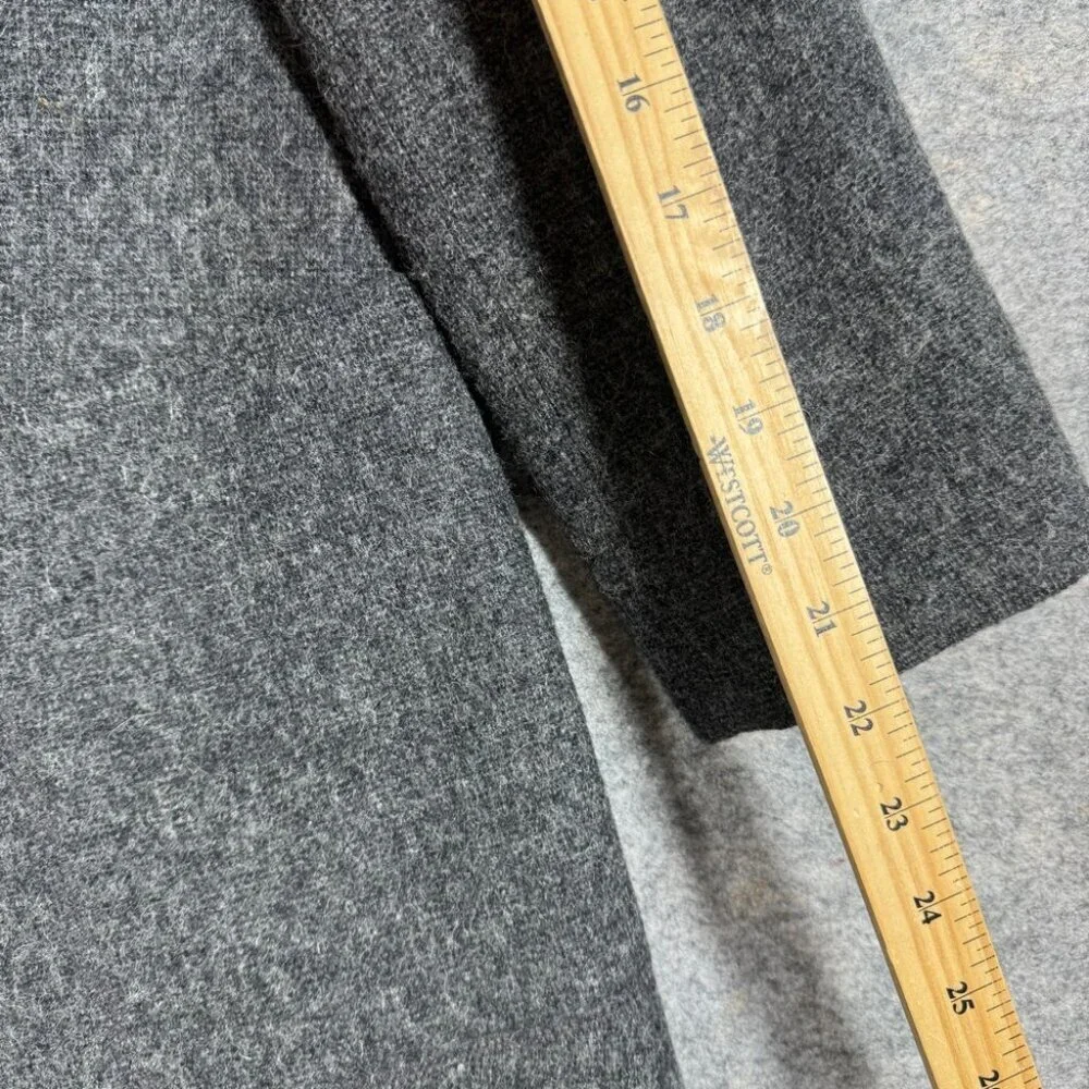 Vintage Braemar Grey Wool Blend Blazer Jacket Size 6P Minimalist Classic Luxury